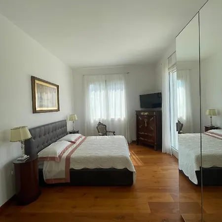 公寓 Bianca A Few Steps By The Sea With Exclusive Garden & Jacuzzi 利沃诺